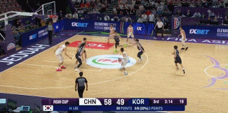 韩国将比分迫近至个位数 王俊杰补篮再度将比分拉开 个人第19分